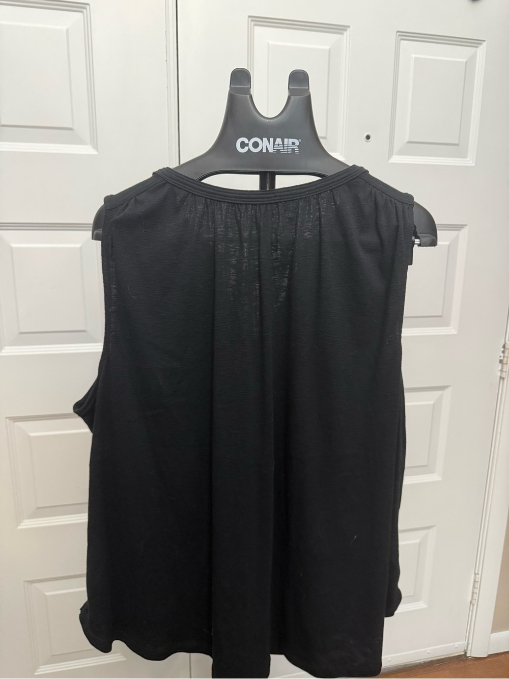 Ava & Viv Black Sleeveless Tie-Front Tank - Picture 2 of 3